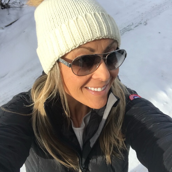 Meet your Posher, Joanne - Picture 1 of 1